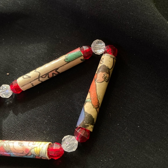 Rare! Rolled comic beaded necklace 1970’s - Picture 3 of 4